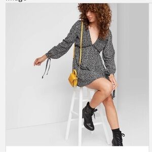 WILD FABLE Black & White Floral Long Sleeve Dress | Medium